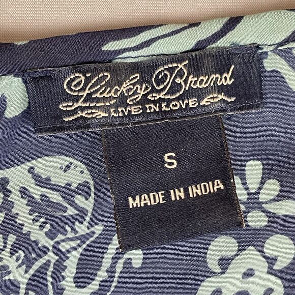 Lucky Brand Chiffon Short Sleeve Blouse Women's Small Blue Elephant Pattern Boho - Picture 5 of 13